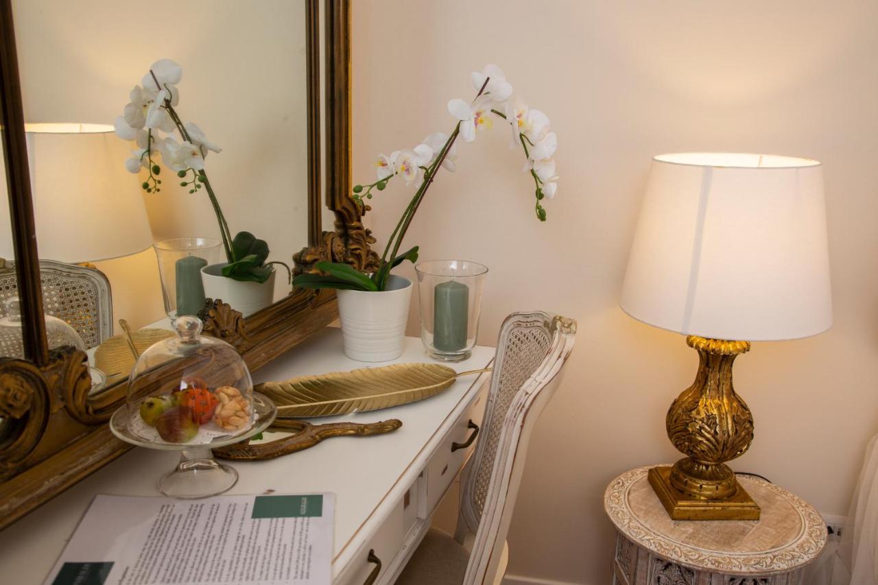 Dimora Sinibaldi Bed & Breakfast Palermo Exterior photo